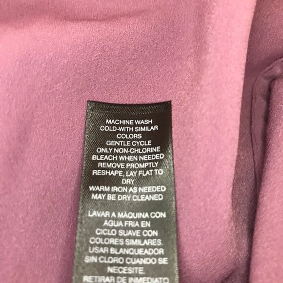 White House Black Market Women's Lavender Off the Shoulder Lace Blouse Large - Picture 6 of 8